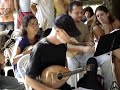 escola portátil de música tocando paralelo de rick ventura