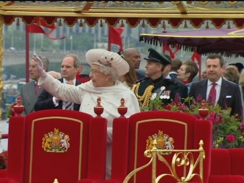 jubilee - A montage of the best bits of the Queen's Diamond Jubilee River Pageant on the Thames, involving a flotilla of 1000 boats. Report by Mark Morris. Like us on...