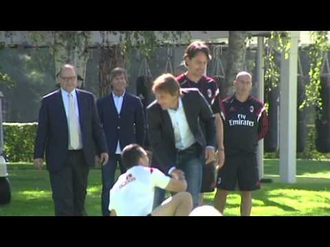 Il Ct Conte a Milanello dall'amico Inzaghi | AC Milan Official Il Ct Conte a Milanello dall'amico Inzaghi | AC Milan Official