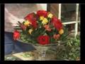 How to Create a Floral Centerpiece : Floral Centerpiece: Filler Flowers
