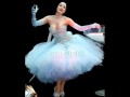 dita von teese if you please ;]
song:cherry lips by garbage