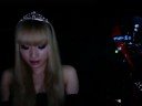 オーラルヴァンパイアが、ついに初の楽曲配信スタート!http://phobos.apple.com/WebObjects/MZStore.woa/wa/viewArtist?id=293736222Second LIVE vol.4「オーラルヴァンパイア・ファン大感謝祭」に参加頂きありがとうございました。シリアルナンバー入り牙Tの抽選結果発表です。抽選会に参加できなかった人も是非ご覧ください。10月28日（火）からは全世界に向けた楽曲配信をiTunes Music Store で開始！！---アーティスト情報--------------------------------------■オーラルヴァンパイア・オフィシャルHP　http://auralvampire.com/・Myspace　http://www.myspace.com/auralvampire・エキゾチカ　http://ameblo.jp/exochika/・レイブマン　http://profile.ameba.jp/raveman-blog/---関連情報------------------------------------------------・avexisland　HP　http://www.avexisland.com/・セカンドライフへの登録（avexisland）　http://www.meltingdots.net/avexisland/index.php・Weblin　全てのウェブサイトでソーシャルな活動ができるサービス　http://www.weblin.com/