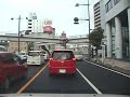 岡大前の銀杏並木を撮影したかったのでついでに初期に撮影した岡山市街地の車載動画を撮り直してきました。また天気が悪かったのと、エンコードが上手くいかなくて画質はあまり良くないと思います。ルートについては、以下に道路、主要通過地点を書いておきます。２号線バイパス（大樋橋)県道21号（児島線）野田地下道高柳を右折岡山駅西口清心町を右折番町を右折国道53号中央郵便局前大雲寺を右折大供を右折市役所筋岡山駅前(東口)を右折桃太郎大通り城下を右折中銀本店前新京橋西を右折瓦橋を右折(西川緑道公園)国道53号、万跨線橋東を左折清心町を右折桃太郎スタジアム前という感じです。城下（シンフォニービル前）までは以前アップしたものと同じルートです。今回はさらに延長して、西川など加えています。重複区間もありますがご了承ください。2008,11,16(日)