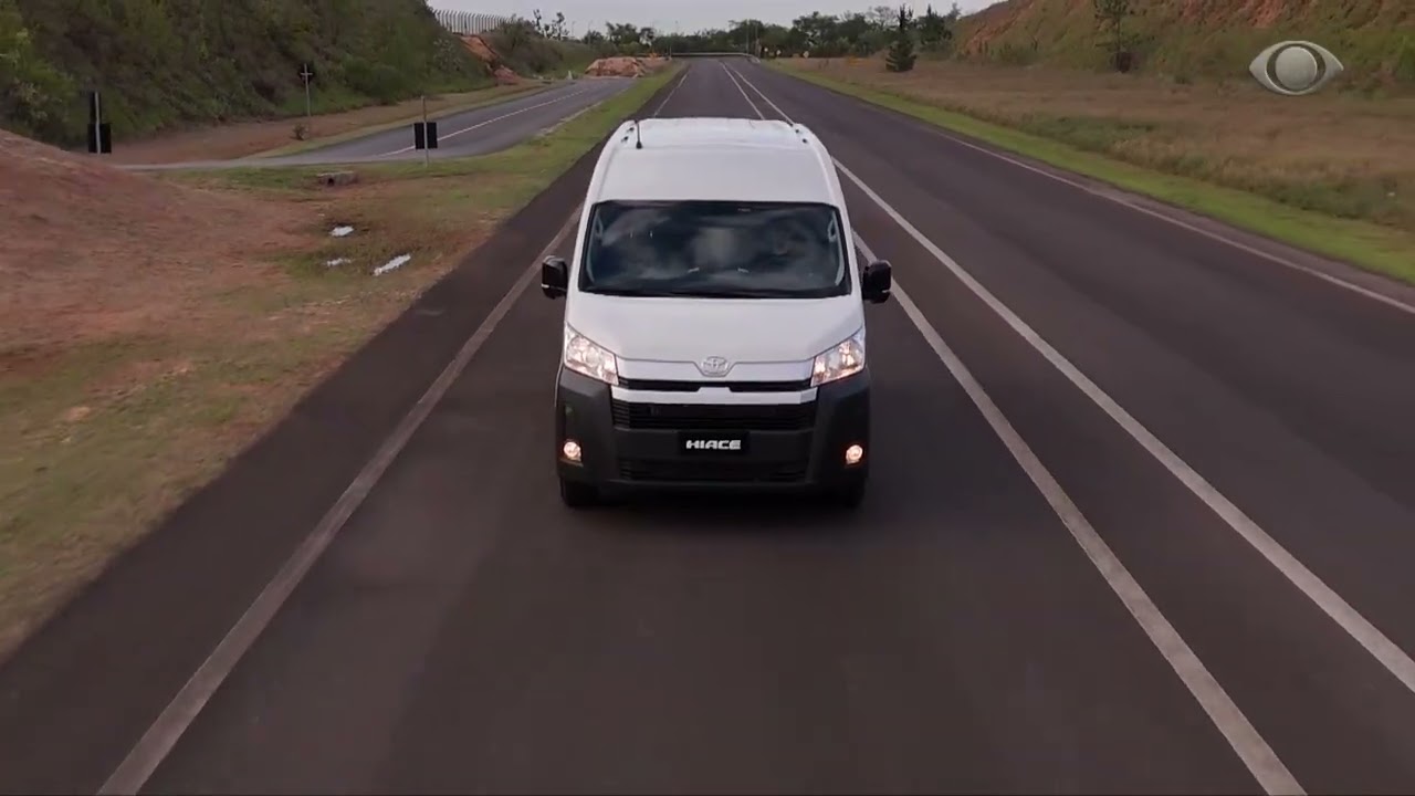 TOYOTA HIACE ESTREIA VERSÃO FURGÃO