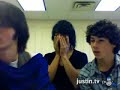 Kevin and Joe arm wrestle