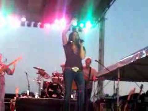 Sara Evans