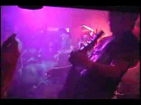 Paramore show at wilton fire alarm clip