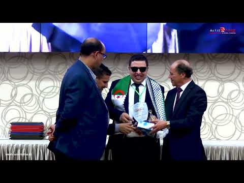 تكريم مدير جامعة باتنة 1 على هامش حفل اختتام تكوين الأساتذة حديثي التوظيف