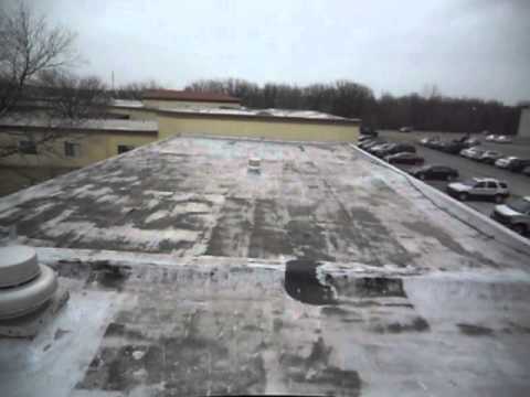 how to vent a flat roof