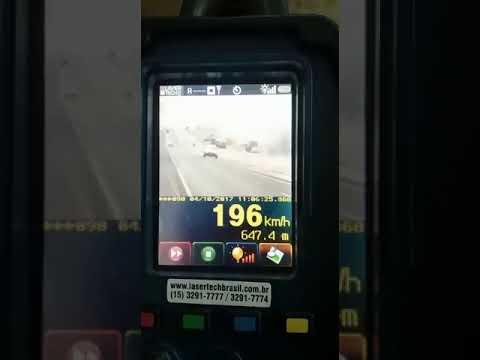 Motorista bate recorde de velocidade em Goiás e pode ter CNH suspensa, diz PRF