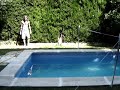 christian saltando piscina - golfiger