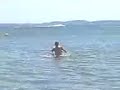 un roumain a la plage
