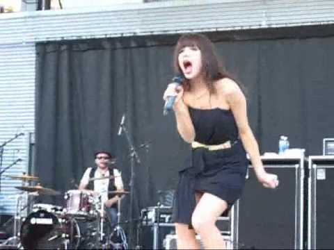 Curiosity - Carly Rae Jepsen LIVE @ Missisauga Celebration Square