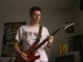 quelques petits riffs sympa à la guitare!!