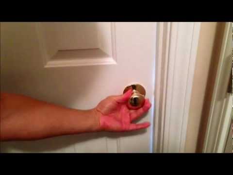 how to lock bedroom door