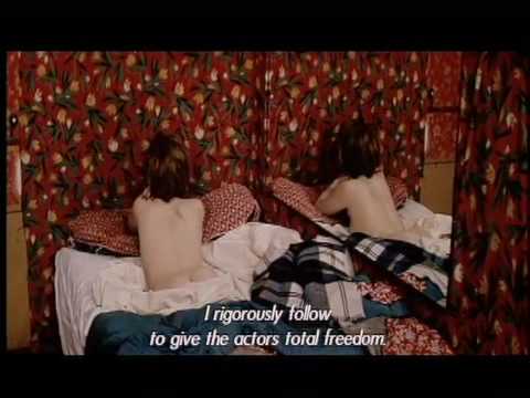 Une Femme est une femme - For all Godard lovers here is Rialto Pictures trailer to one of his masterpieces of the 1960's: a very short yet detailed essay on the director's approach to...