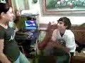 cachetada a un emo (pedruk)