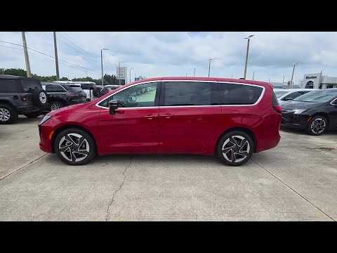 New 2027 Red Hot Pearl-Coat Exterior Paint Chrysler LIMITED FWD image 1