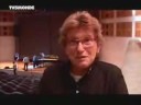 reportage du journal t�l�vis� de tv5 monde � propos de la pianiste fran�aise lise de la salle � la suite de son concert � l'auditorium du louvre � paris.