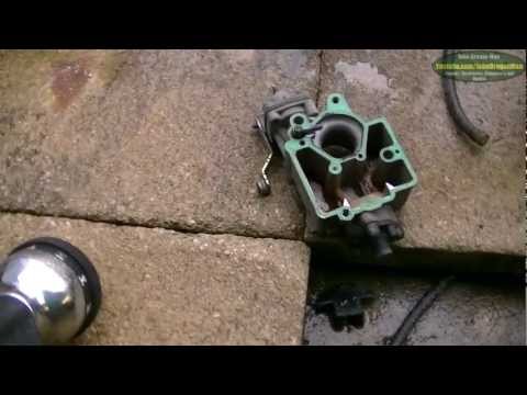 how to get water out of a carburetor