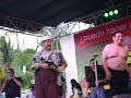 Y Sus Compa