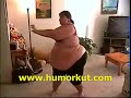 Gorda fazendo exercícios