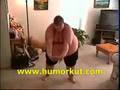 Gorda fazendo exercícios