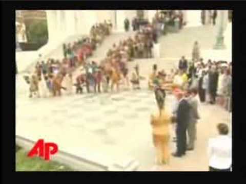Queen Elizabeth II Visits Virginia