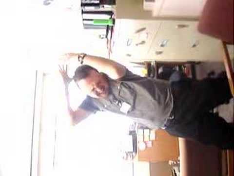 Steve sings Bjork 2
