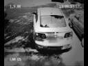 Roban un coche con unas latas