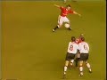 ses frasques, ses coups de gueule (et de pied ), ses buts ont marqu� l'histoire de manchester united et du football mondial dans son ensemble. apres avoir jo...