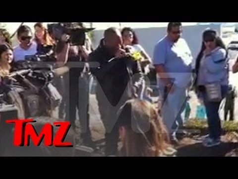 Tyrese Pays His Respects To Paul Walker!!