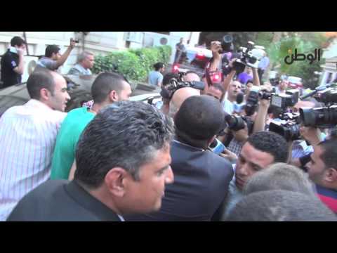  الوطن| البرادعي يغادر مقر "الوفد" ويرفض التحدث إلى الصحفيين 
