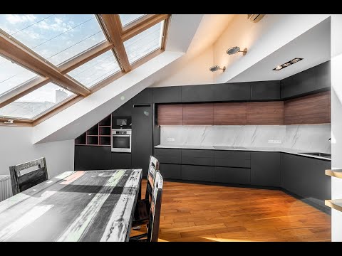 Video Kompletně vybavený byt v centru s terasou a balkonem