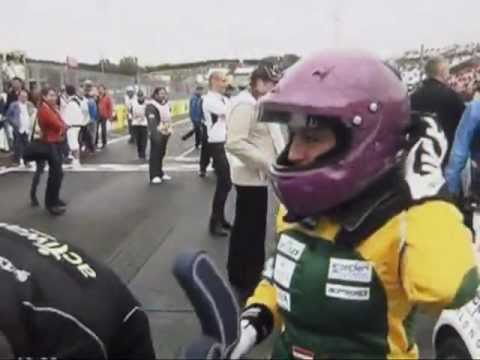 “Csak csajosan!” – Bús Edina meet with Bernie Ecclestone