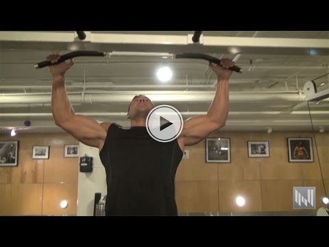 how to isolate your lats