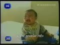 Gülmekten yıkılan bebek