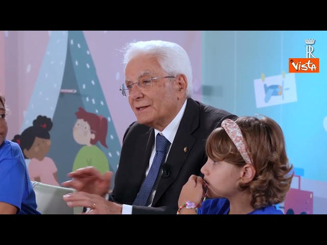 Mattarella risponde a un bambino dell'ospedale Pausilipon: Guerra è incomprensibile, danneggia tutti