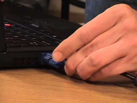 how to connect laptop to projector with s'video