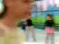 las chichis patinando