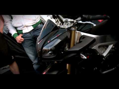 Tuono V4 R - delivery to the first Italian owners Tuono V4 R - delivery to the first Italian owners
