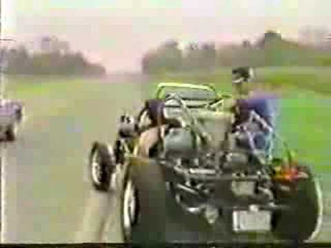 This car runs on water ! Your Government Lies !