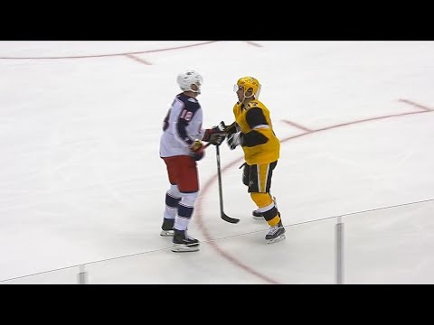 Pierre-Luc Dubois vs. Sidney Crosby Fight (Oct. 5, 2019)