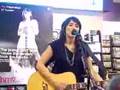 KT Tunstall - HMV Glasgow 10.09.07 - Black Horse & The Cherr