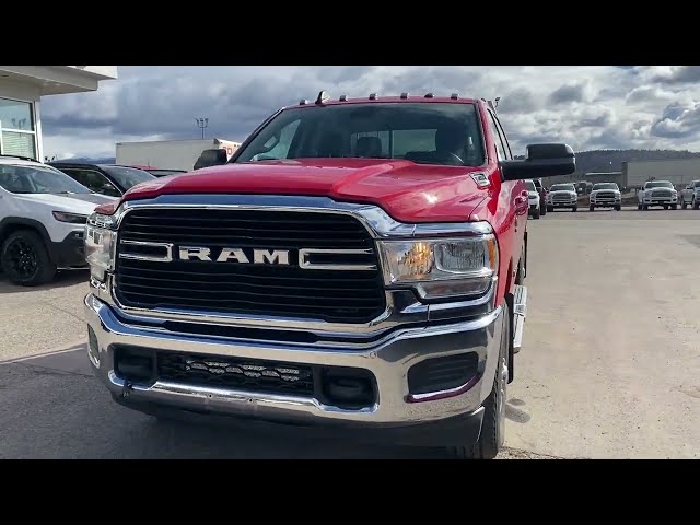 2019 RAM 3500 Big Horn - Tow Hitch - Rear Camera in Cars & Trucks in Smithers