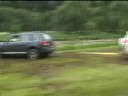 VW vrouwen wagen Touareg Off Road en daarna een echte auto