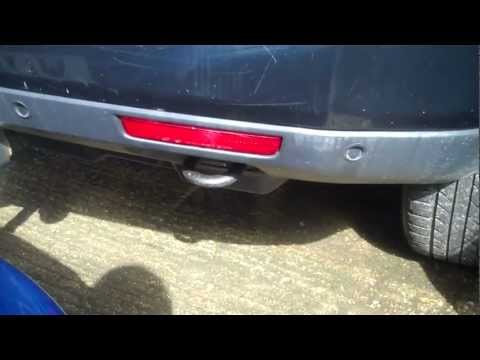 How to change a  rear reflector on a Land Rover Freelander 2 / LR2