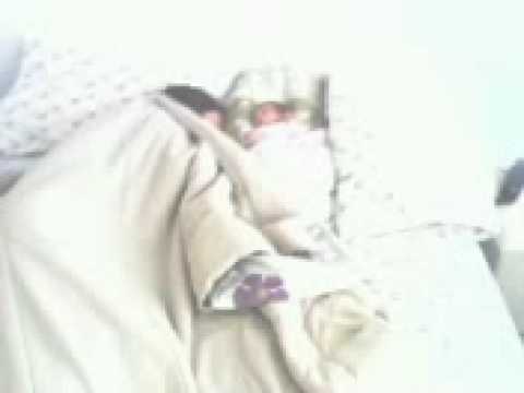 tias en la cama
