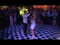 Guia para Noivas. Filmagem: Aldri Vídeo Coreografia: Tequila Mix Dança dos noivos com Larissa e Edem. Realizado na festa do casamento. Veja fotos deste casamento no site www.guiaparanoivas.com.br