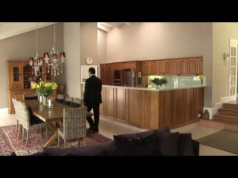 homes for sale - Waterfront luxury home for sale on the exclusive Isle of Sorrento, Gold Coast Australia. Just behind the beautiful beaches of Surfers Paradise. Interested in...